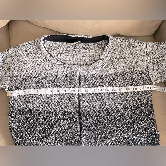 Hot & Delicous Open Knit Long Sweater Cardigan Ombre White Black, Sizes M/L - Picture 6 of 8